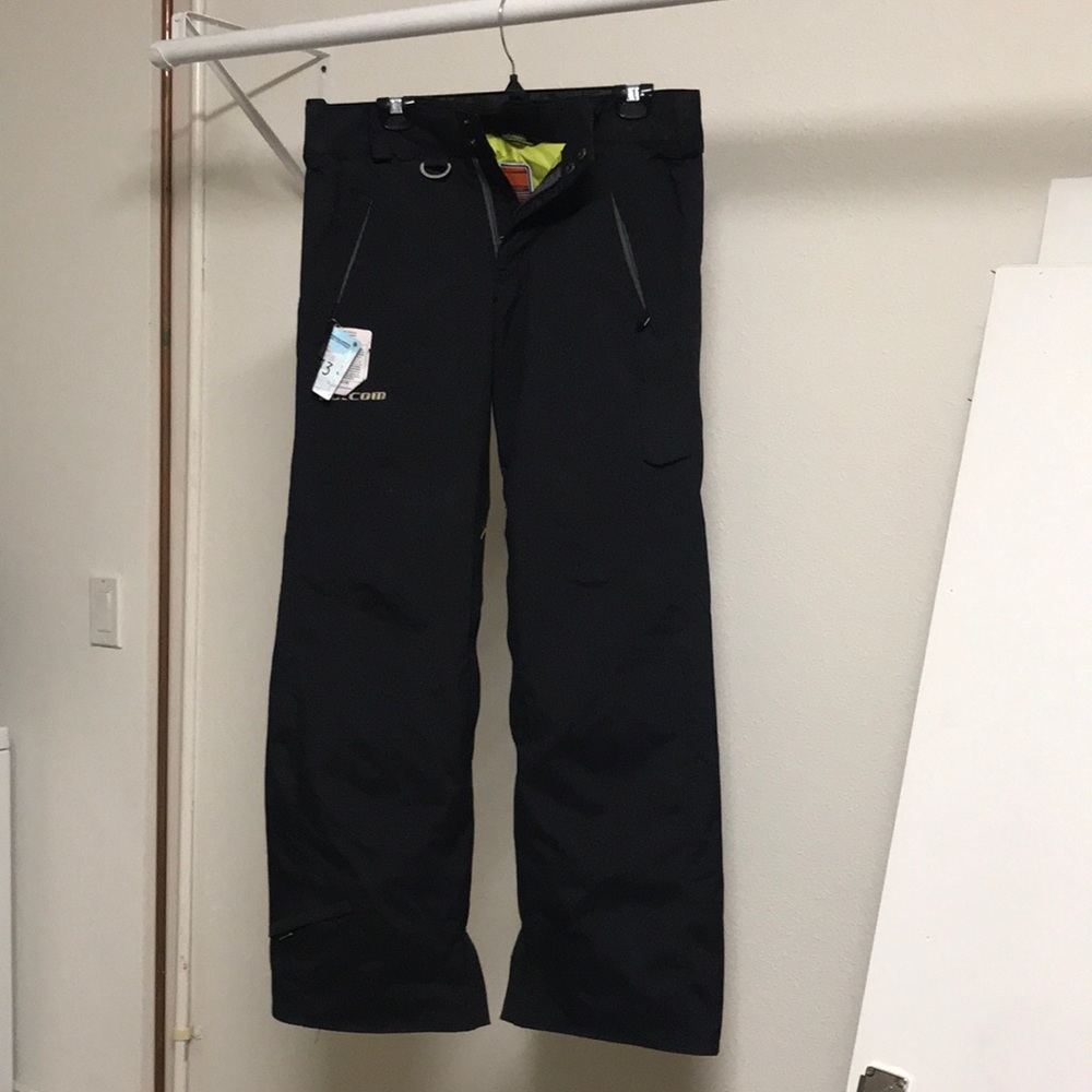 Women’s snowboard pants